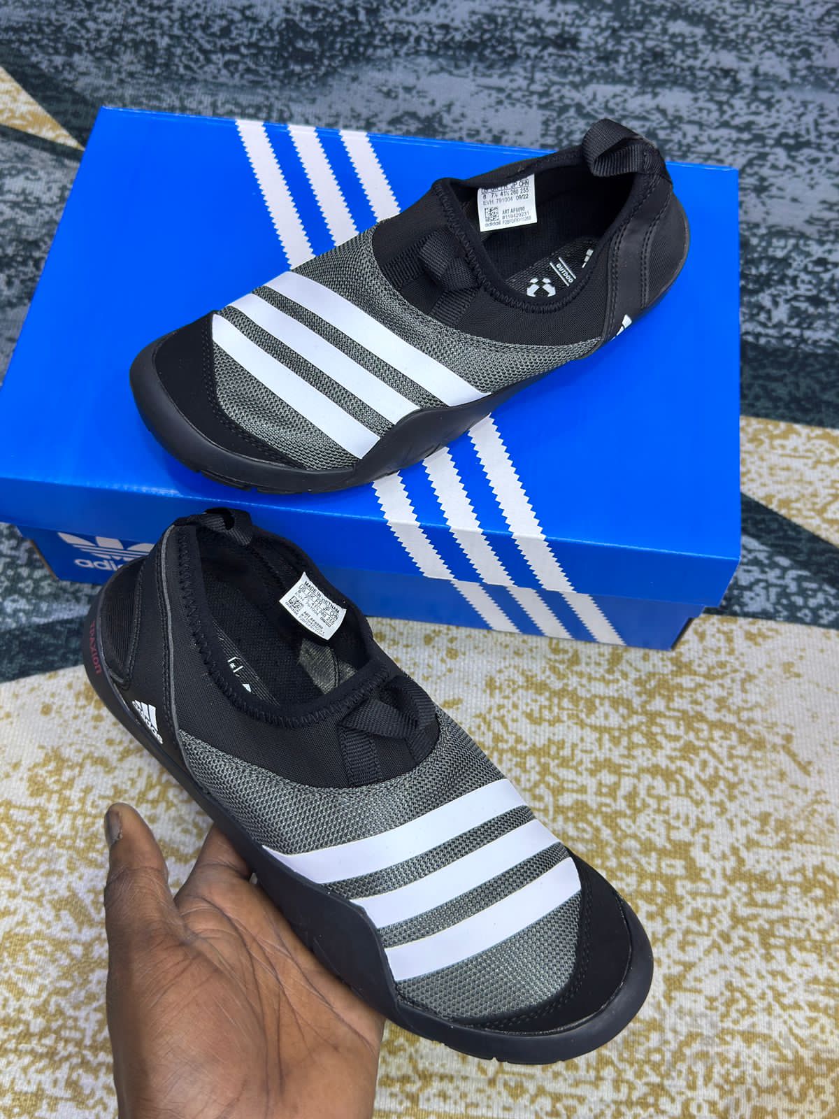 Adidas crobs